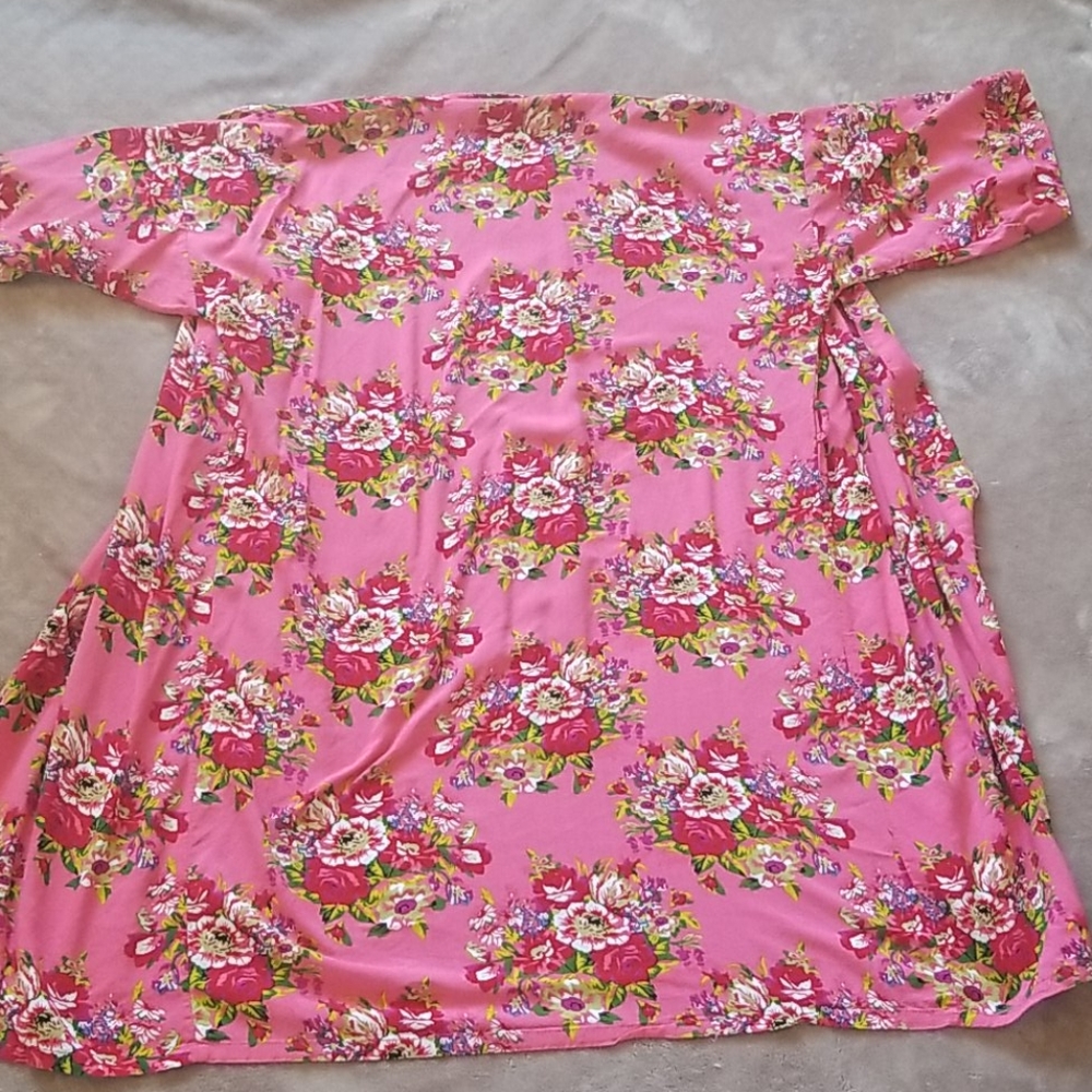 Pink Floral Robe - Picture 4 of 8